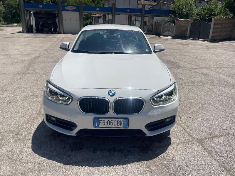 Usata BMW 118 Sport Line 116 CV (85 kW) 2015 Nessuno(met.) Utilitaria