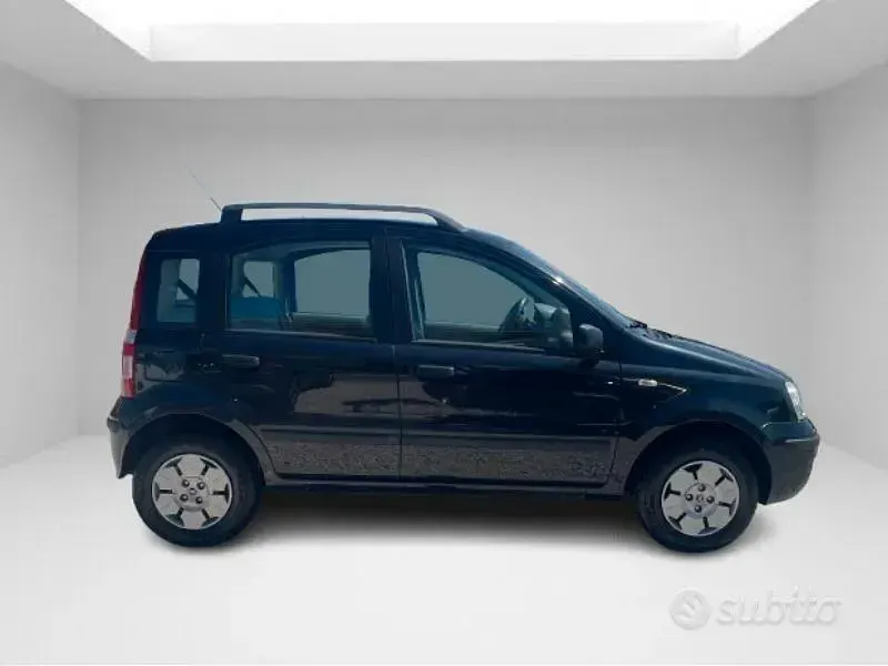 Usata Fiat Panda Dynamic 69 CV (50 kW) 2005 Nero Utilitaria