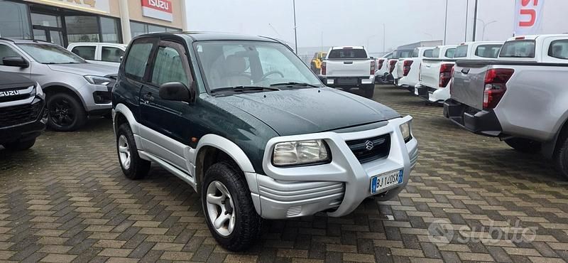 Usata Suzuki Grand Vitara 127 CV (93 kW) 2000 Verde SUV