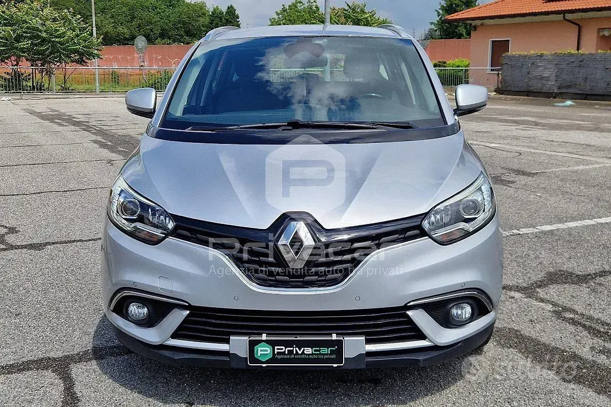 Usata Renault Grand Scénic IV Business 110 CV (80 kW) 2018 Grigio Monovolume