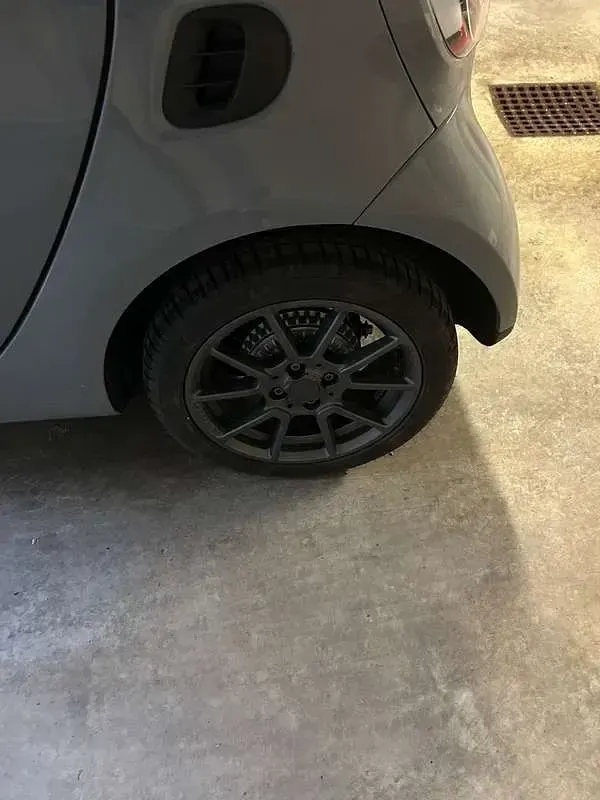 Usata Smart ForTwo Coupé 60 kW (82 CV) 2021 Grigio Utilitaria
