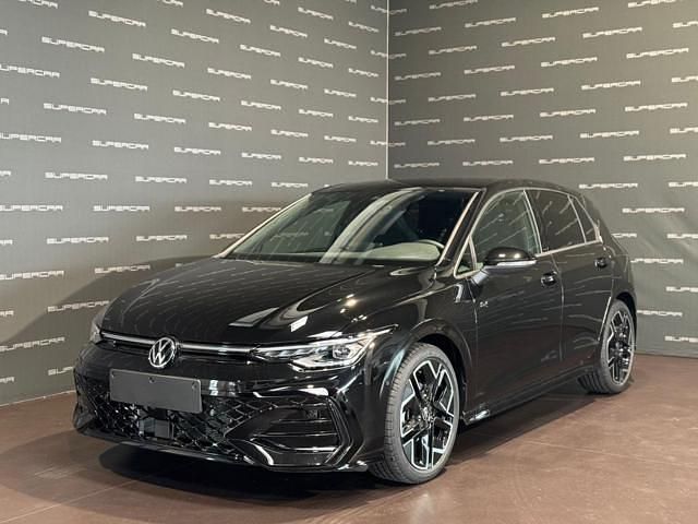 Nero Nuova 2025 VW Golf VIII R-line Tre volumi | 37.900 € (Molto cara) - Immagine 1/4