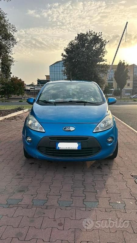 Usata Ford Ka Titanium 75 CV (55 kW) 2009 Blu/azzurro Utilitaria