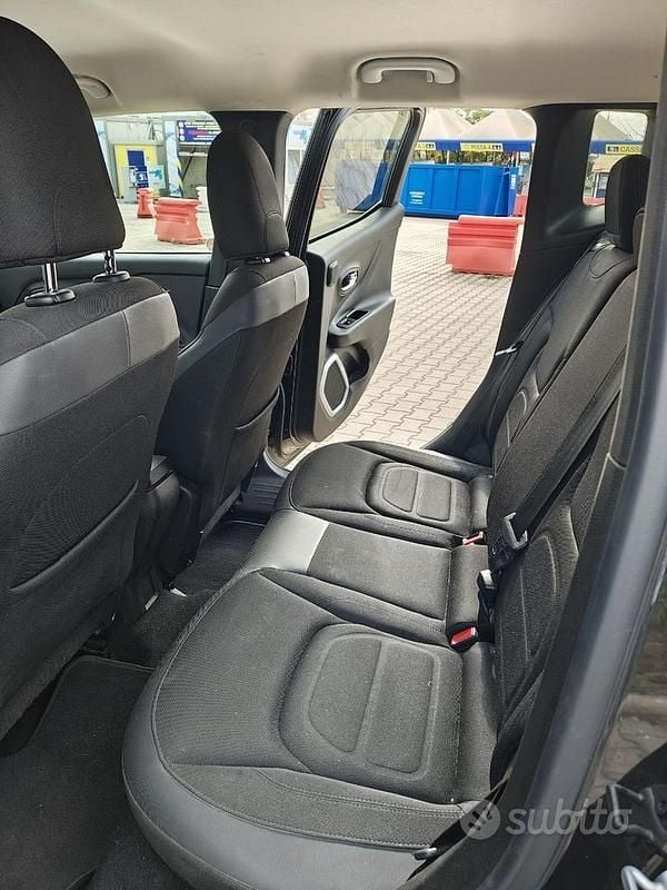 Usata Jeep Renegade 120 CV (88 kW) 2015 Nero SUV