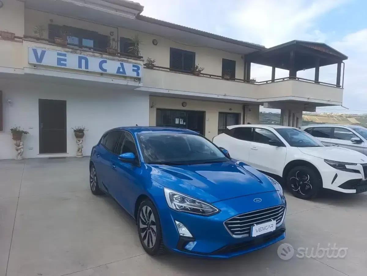 Usata Ford Focus Business Edition 120 CV (88 kW) 2019 Bluazzurro Berlina