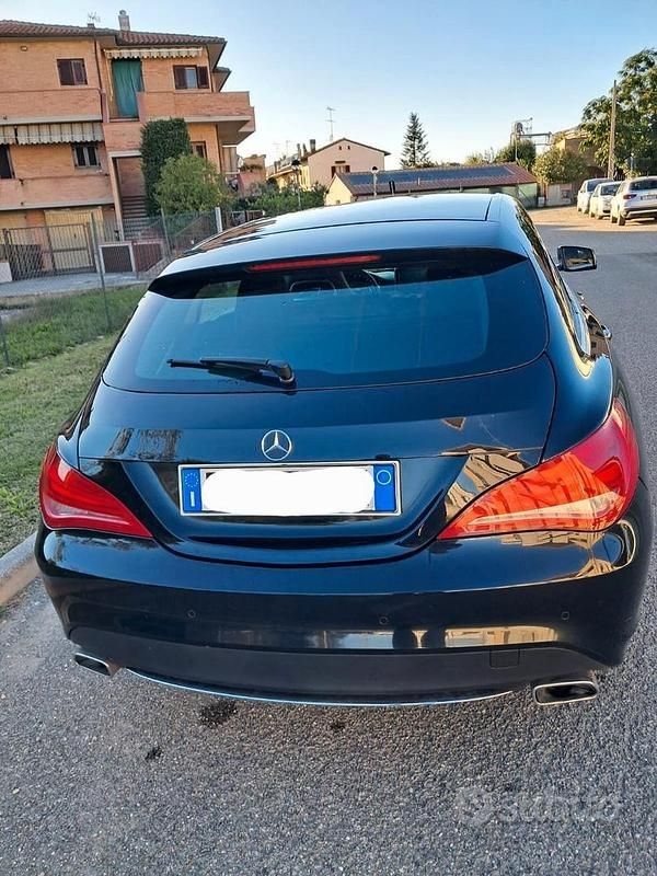 Usata Mercedes CLA200 Shooting Brake AMG 136 CV (100 kW) 2016 Nero Station wagon