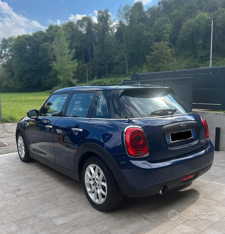 Usata Mini One D 95 CV (69 kW) 2017 Blu/azzurro Utilitaria