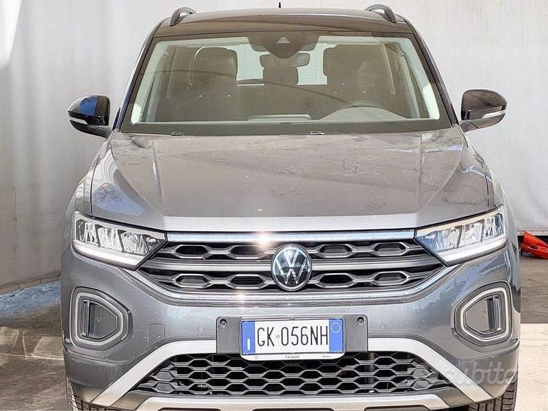 Usata VW T-Roc Life 110 CV (80 kW) 2022 Grigio SUV