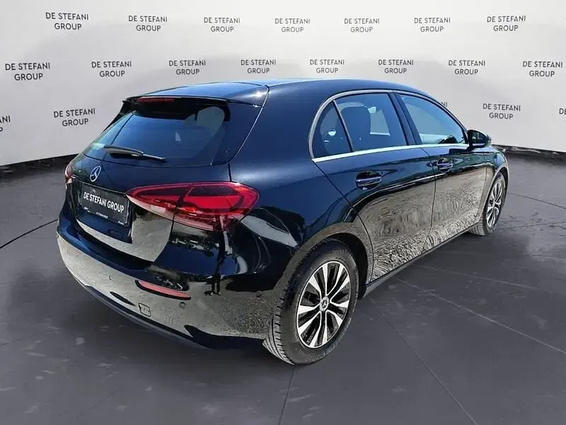 Usata Mercedes A180 Executive 136 CV (100 kW) 2025 Nero cosmo Utilitaria