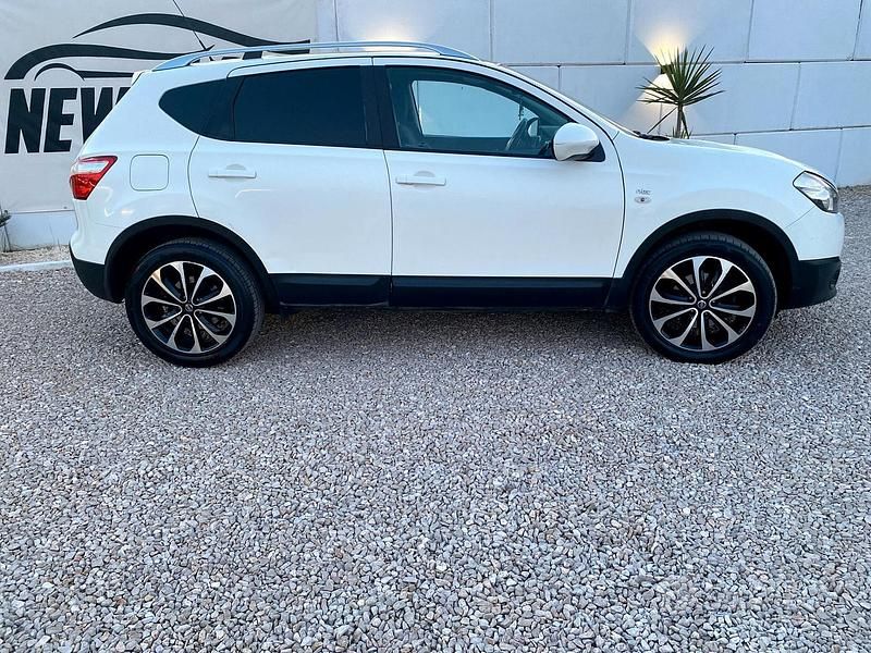 Usata Nissan Qashqai Tekna 110 CV (80 kW) 2011 Bianco SUV