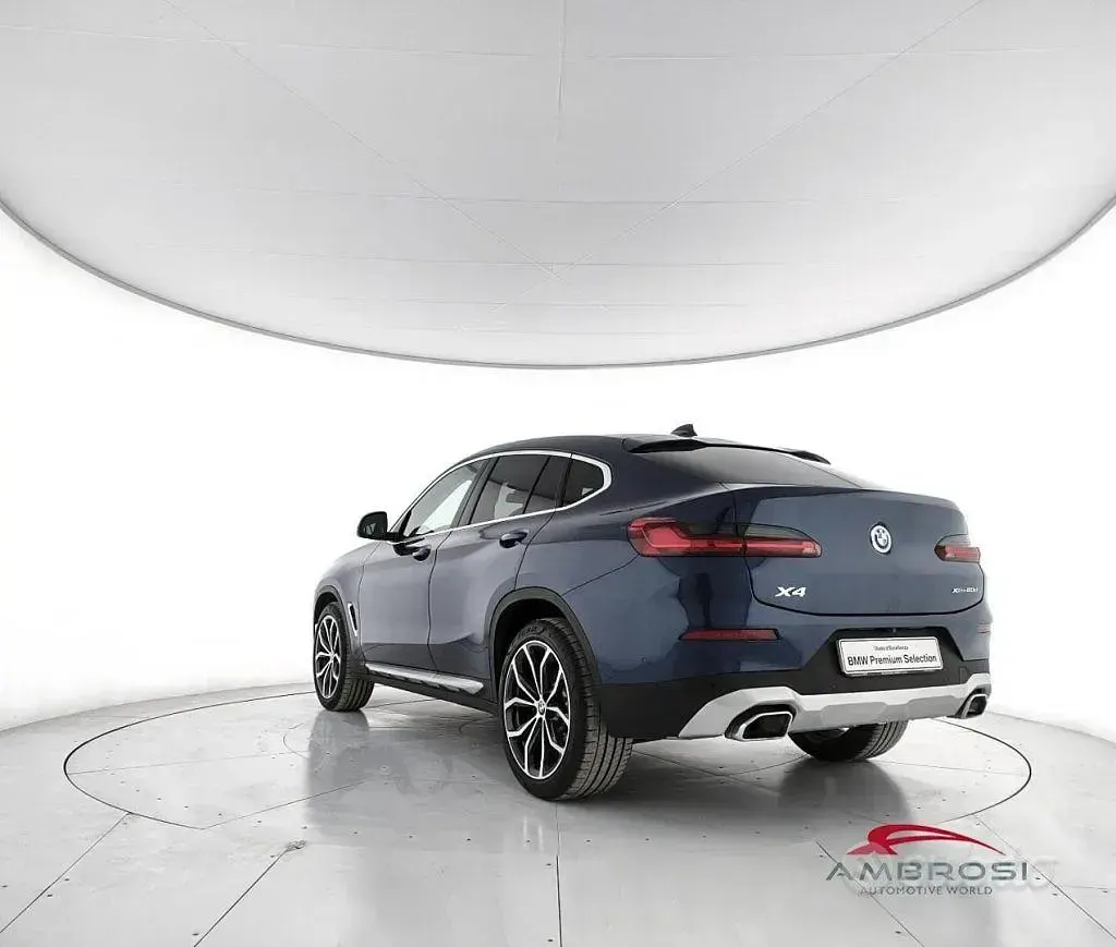 Usata BMW X4 Comfort Edition 190 CV (139 kW) 2022 Blu SUV