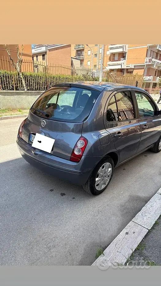 Usata Nissan Micra 80 CV (58 kW) 2008 Marrone Utilitaria