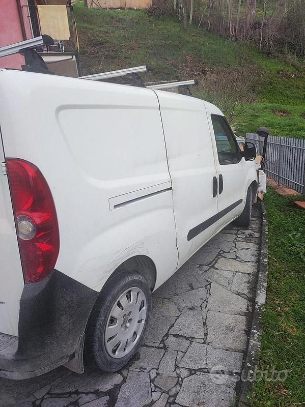 Usata Fiat Doblò 120 CV (88 kW) 2014 Monovolume