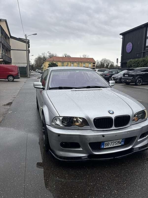Usata BMW 325 192 CV (141 kW) 2001 Coupé