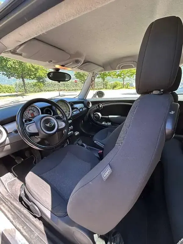 Usata Mini ONE 75 CV (55 kW) 2010 Beige Utilitaria