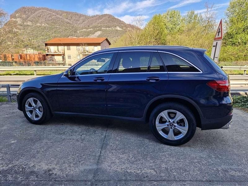 Usata Mercedes GLC220 Exclusive 170 CV (125 kW) 2017 Blu/azzurro SUV
