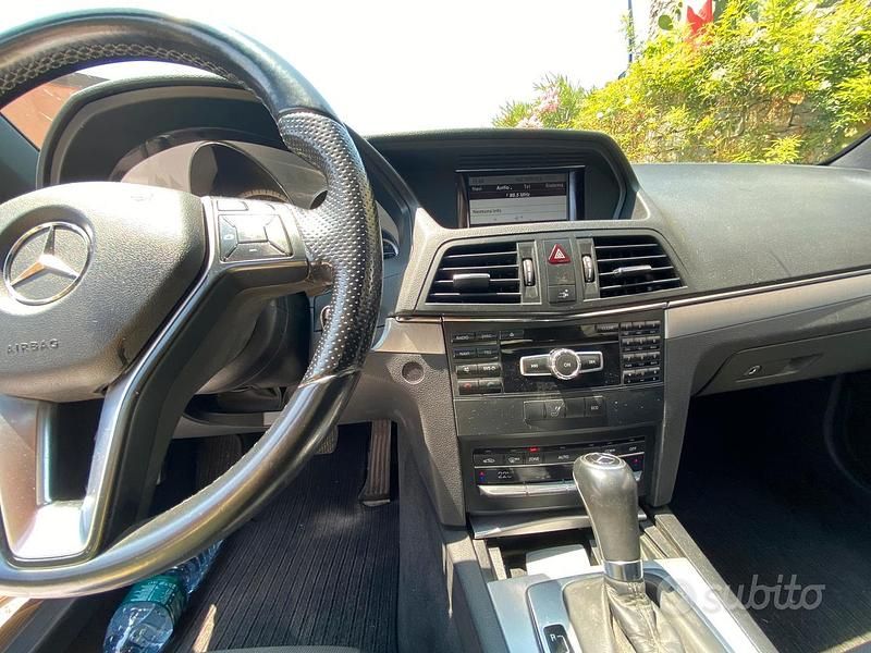 Usata Mercedes E220 2013 Bianco Cabrio