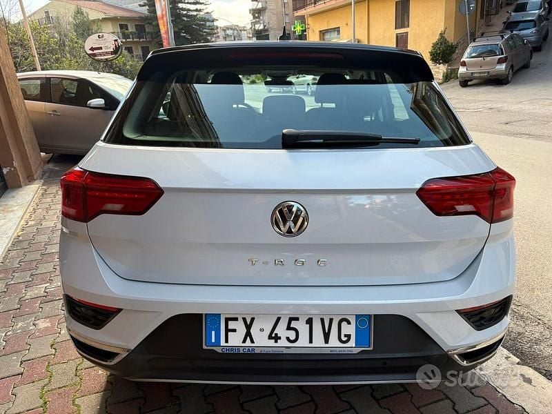 Usata VW T-Roc Style 116 CV (85 kW) 2019 Grigio SUV