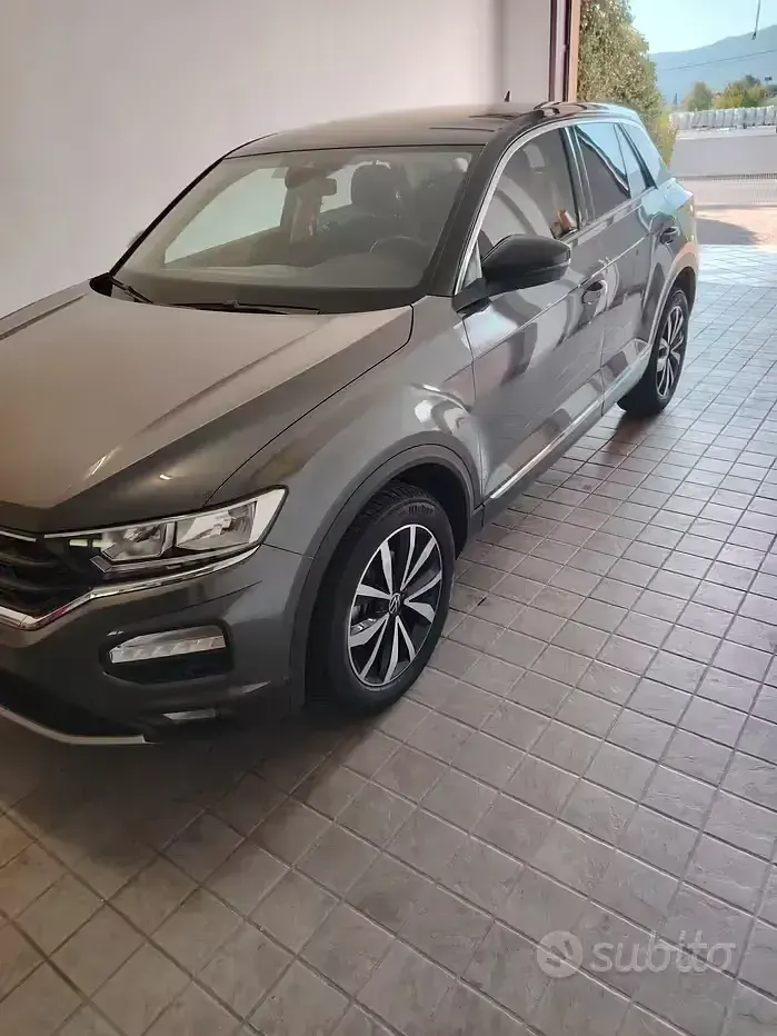 Usata VW T-Roc Style 110 CV (80 kW) 2021 Grigio SUV