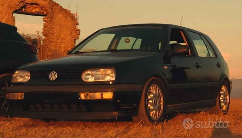 Nero Usata 1996 VW Golf III GT Tre volumi | 4800 € (Molto cara) - Immagine 1/3