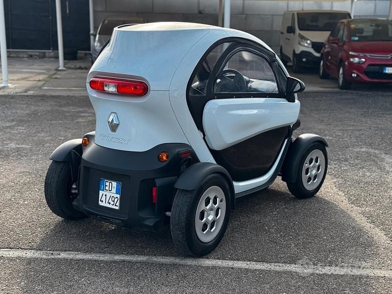 Usata Renault Twizy 84 kW (115 CV) 2018 Bianco Utilitaria