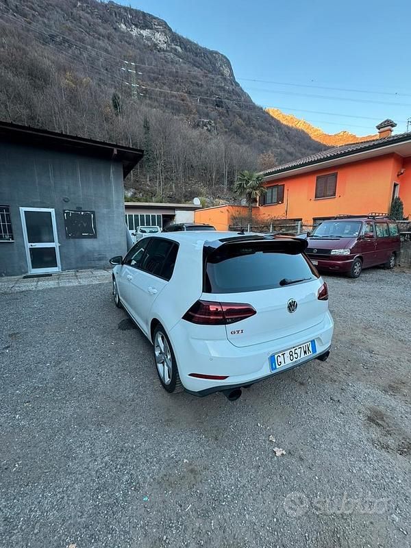 Usata VW Golf VII GTI 2019 Bianco Utilitaria