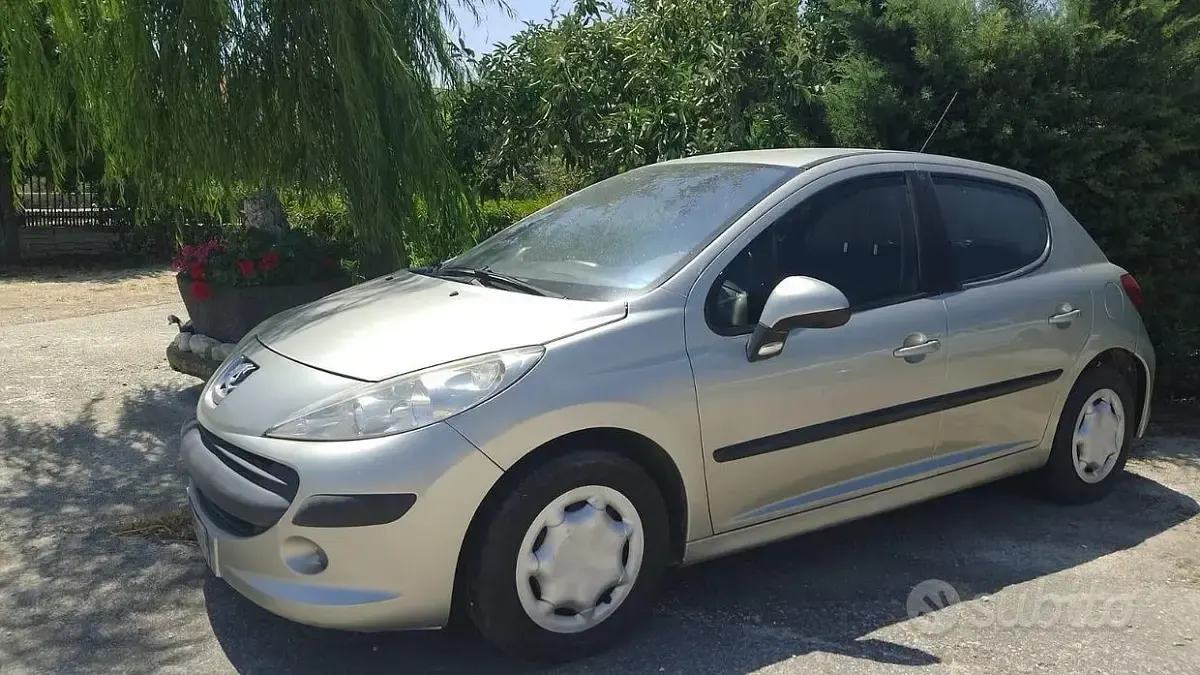 Usata Peugeot 207 68 CV (50 kW) 2007 Grigio Berlina