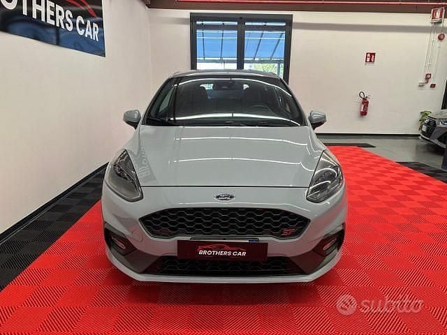 Usata Ford Fiesta Performance Edition 200 CV (147 kW) 2019 Grigio Utilitaria