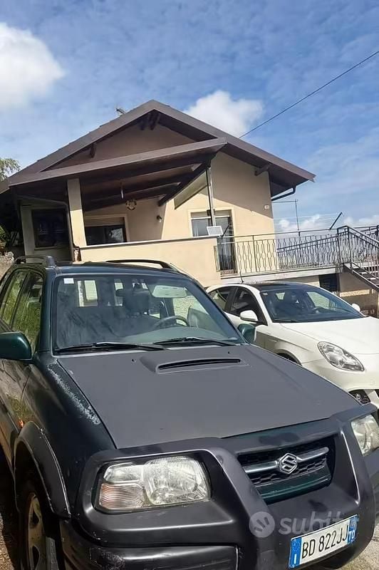 Usata Suzuki Grand Vitara 87 CV (63 kW) 1999 Verde SUV