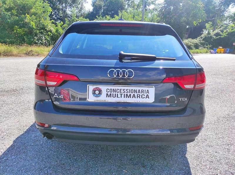 Usata Audi A4 Business 122 CV (89 kW) 2016 Grigio Station wagon