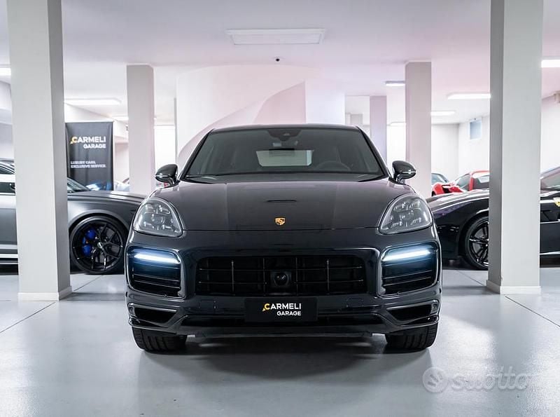 Usata Porsche Cayenne 250 CV (183 kW) 2021 Nero SUV
