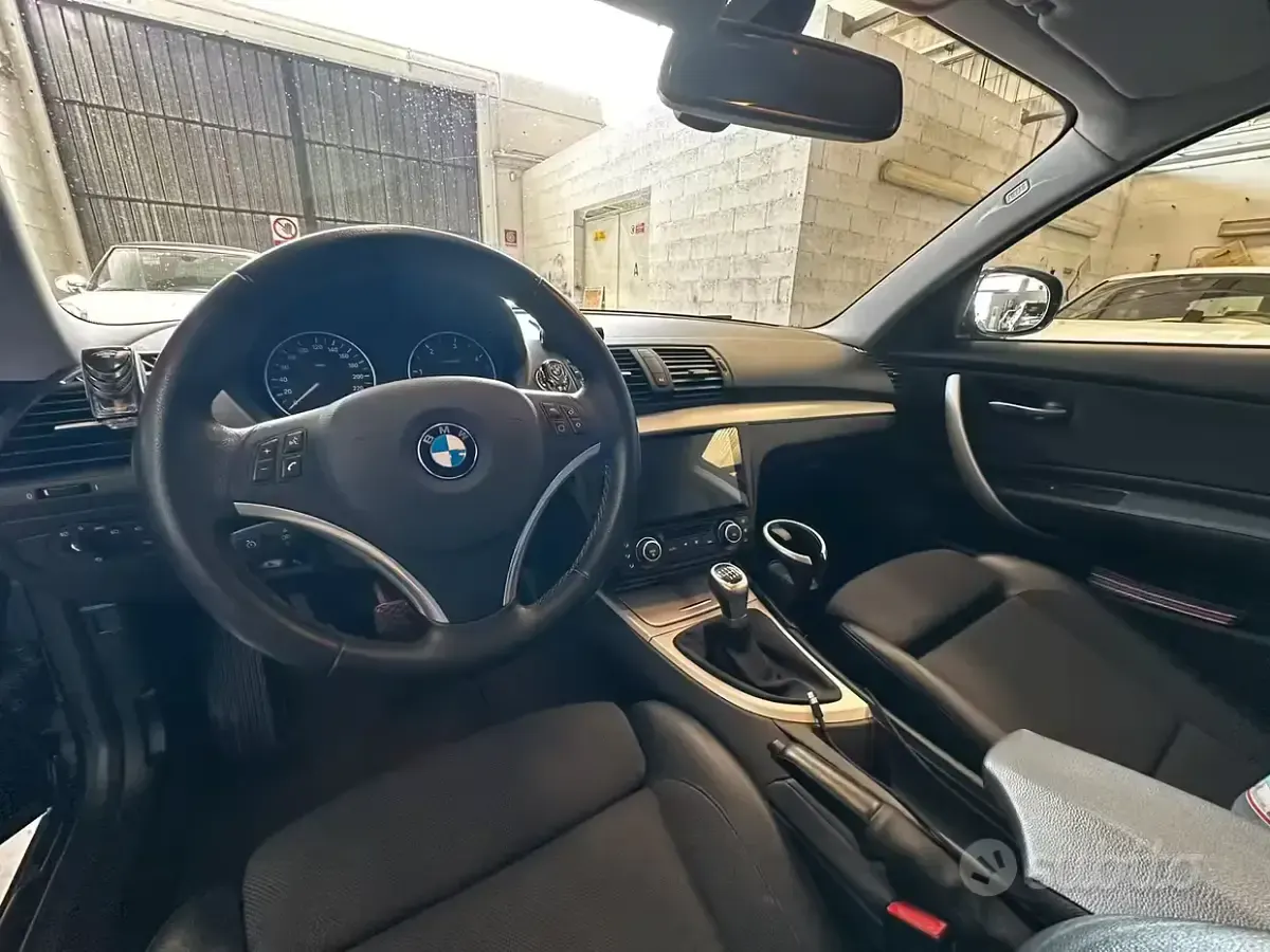 Usata BMW 118 Coupé 143 CV (105 kW) 2010 Nero Coupé