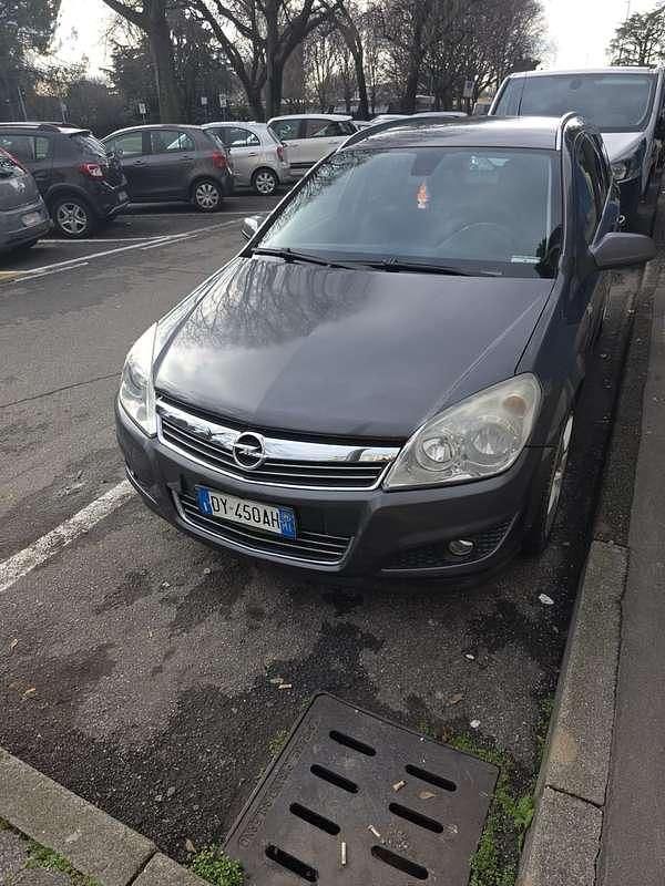 Usata Opel Astra Enjoy 90 CV (66 kW) 2009 Station wagon