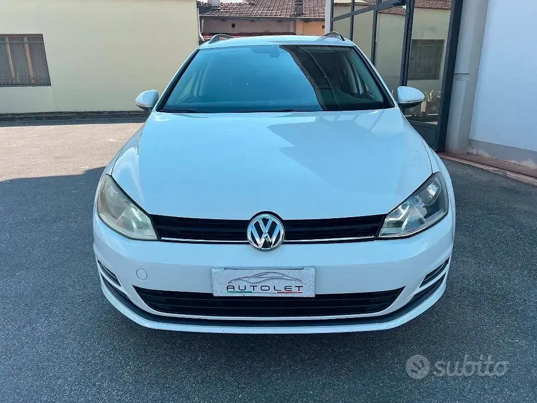 Usata VW Golf VII Comfortline 105 CV (77 kW) 2014 Bianco Station wagon
