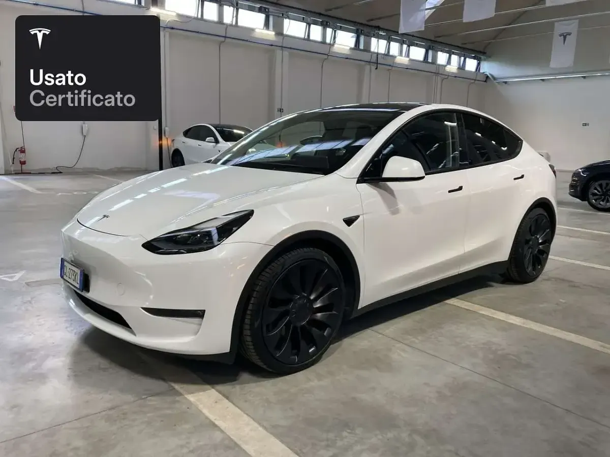 Usata Tesla Model Y Performance 392 kW (533 CV) 2023 Pearl white multicoat SUV