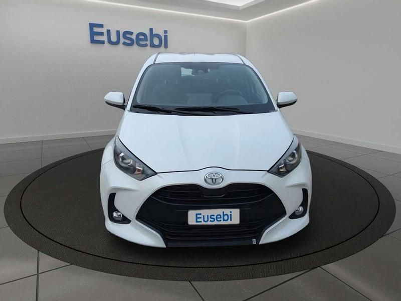 Usata Toyota Yaris Active 72 CV (52 kW) 2022 Bianco Utilitaria