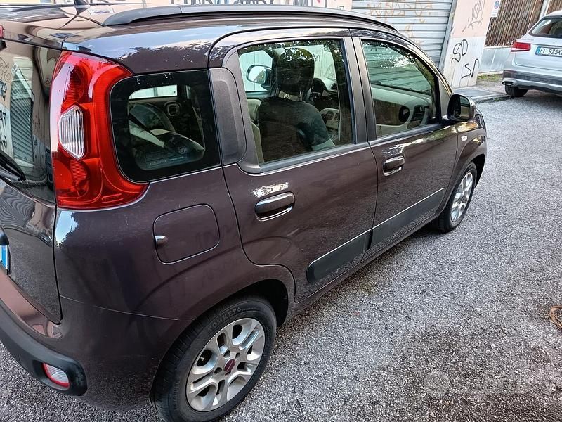 Usata Fiat Panda Lounge 80 CV (58 kW) 2012 Marrone Utilitaria