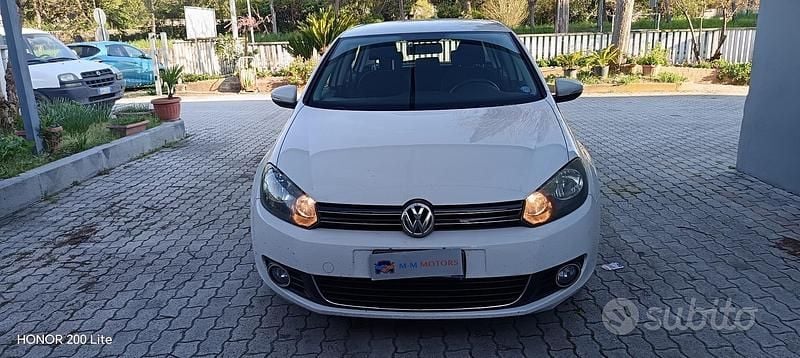 Usata VW Golf VI Sportline 140 CV (102 kW) 2011 Bianco Utilitaria