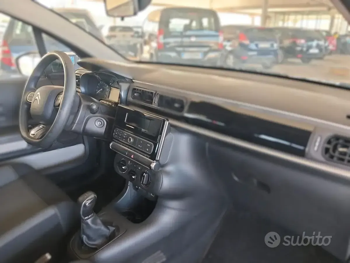 Usata Citroën C3 Shine 102 CV (75 kW) 2019 Grigio Utilitaria
