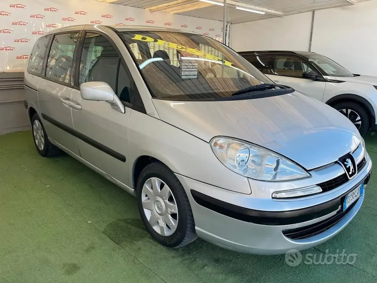 Usata Peugeot 807 136 CV (100 kW) 2007 Grigio Monovolume