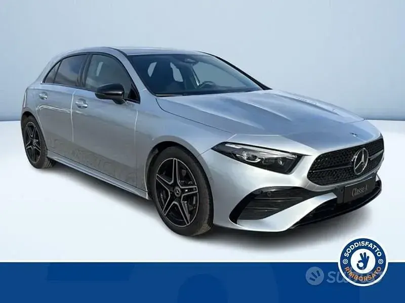 Usata Mercedes A180 AMG 116 CV (85 kW) 2025 Grigio Berlina