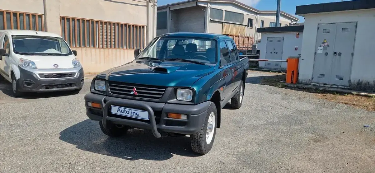 Usata Mitsubishi L200 99 CV (72 kW) 1997 Verde Pick-up