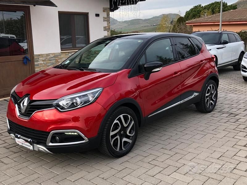 Usata Renault Captur 90 CV (66 kW) 2015 Rosso SUV