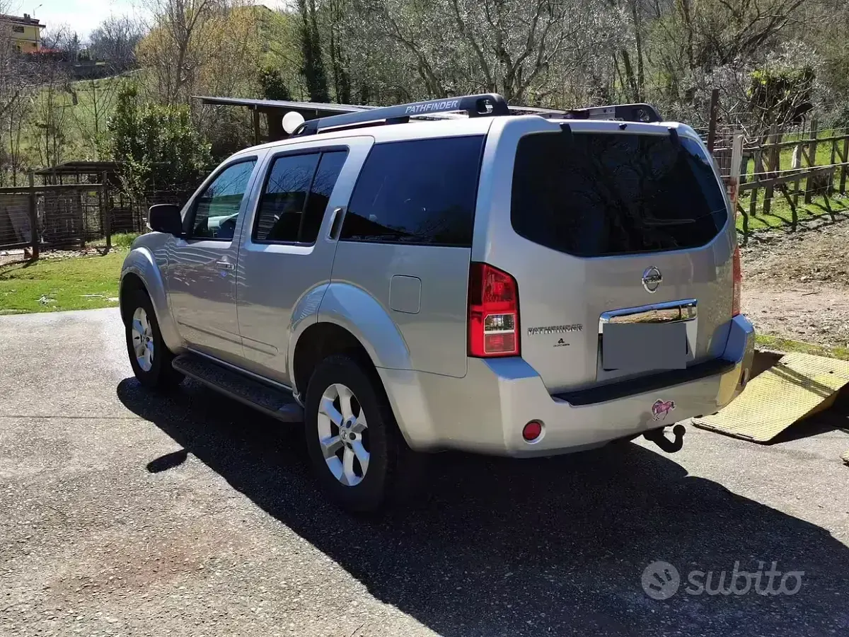 Usata Nissan Pathfinder 171 CV (125 kW) 2010 SUV