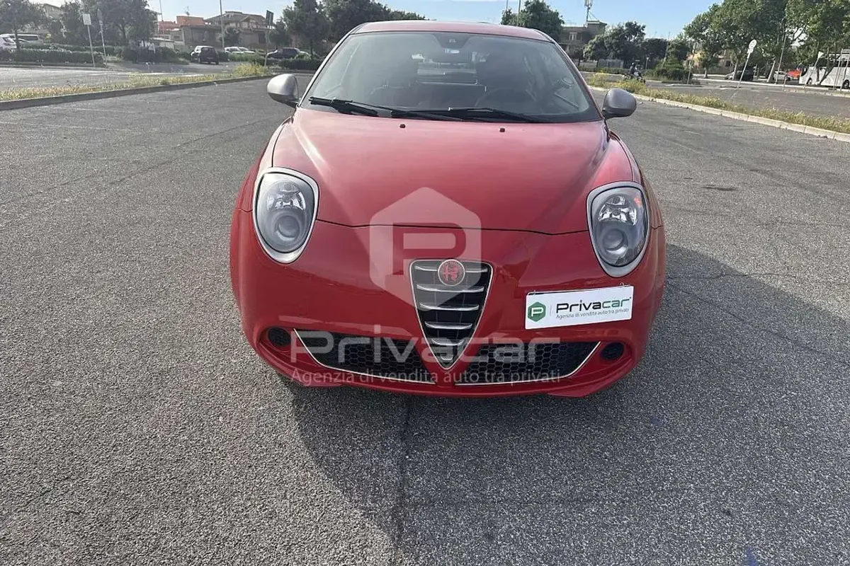 Usado Alfa Romeo MiTo Progression 77 CV (56 kW) 2016 Rojo Utilitario