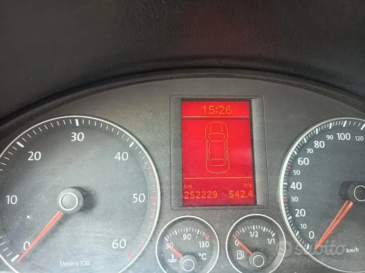 Usata VW Eos 140 CV (102 kW) 2008 Bianco Cabrio