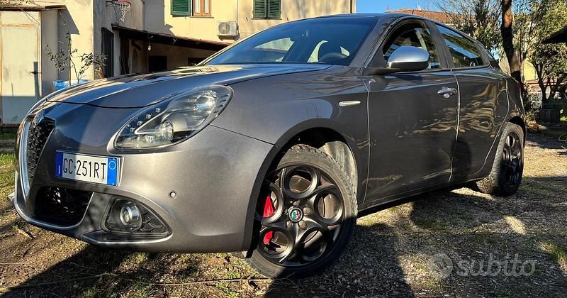 Usata Alfa Romeo Giulietta Super 120 CV (88 kW) 2020 Grigio Utilitaria