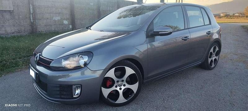Grigio Usata 2012 VW Golf GTI Tre volumi | 12.900 € (Cara) - Immagine 1/4