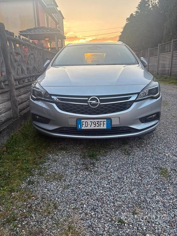 Usata Opel Astra Innovation 136 CV (100 kW) 2016 Grigio Station wagon