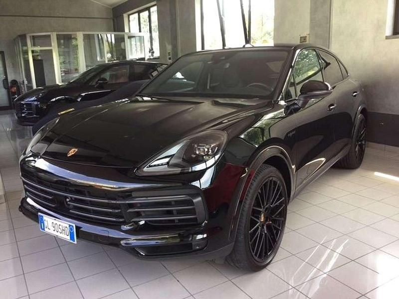 Usata Porsche Cayenne Coupe Platinum Edition 340 CV (250 kW) 2022 Nero Coupé